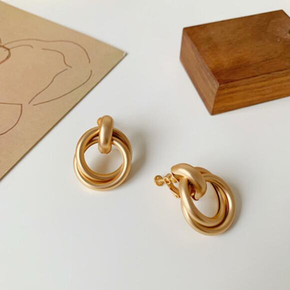 Clip 1 1/2" on matte gold large loose knot button style earrings - Picture 1 of 1